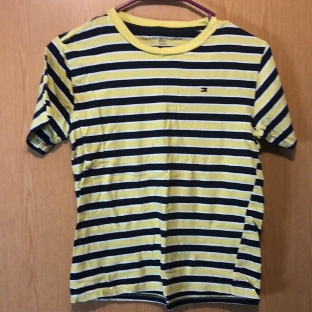 Tommy Hilfiger size medium 12/14 boys Tshirt stripped